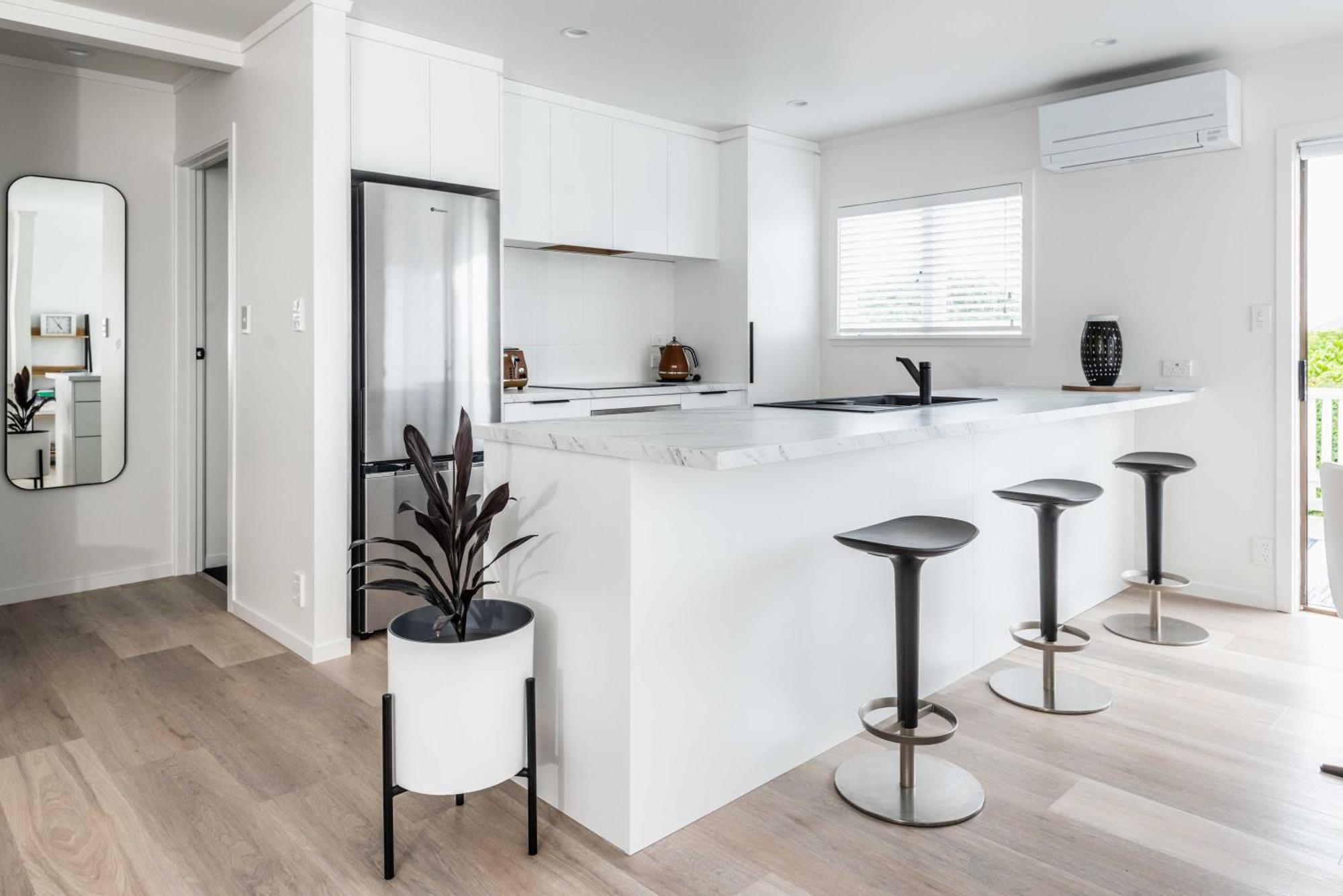 Awesome Beach House On Oceanview Road Mount Maunganui Exterior photo